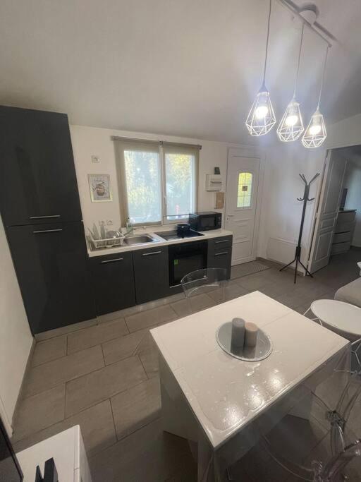 Appart T2 Proche Aeroport Roissy Apartamento Tremblay-en-France Exterior foto